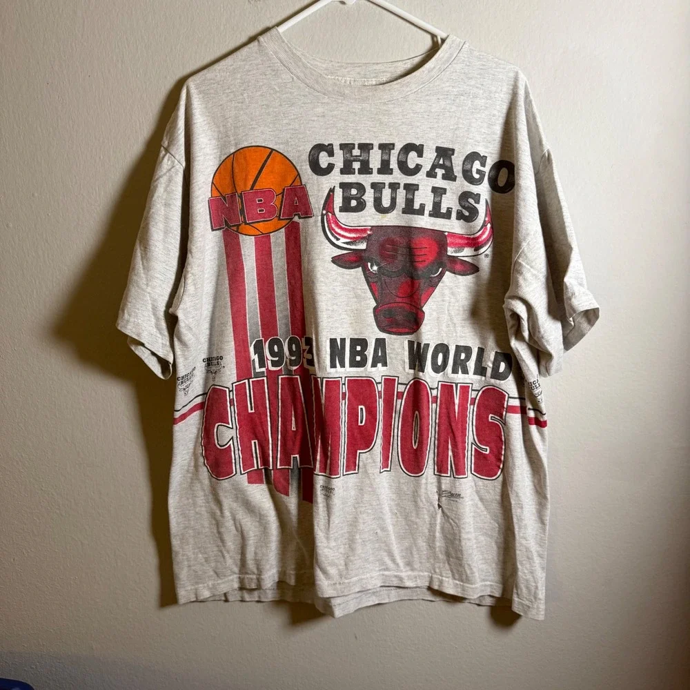 Vintage 1993 Chicago Bulls NBA World Champions T-Shirt Salem Single Stitch Grey